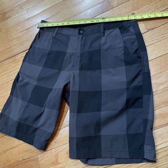 Lululemon Mens Kahuna 11” Shorts Size 36 Casual Golf Athletic Black Check Plaid - Picture 6 of 10